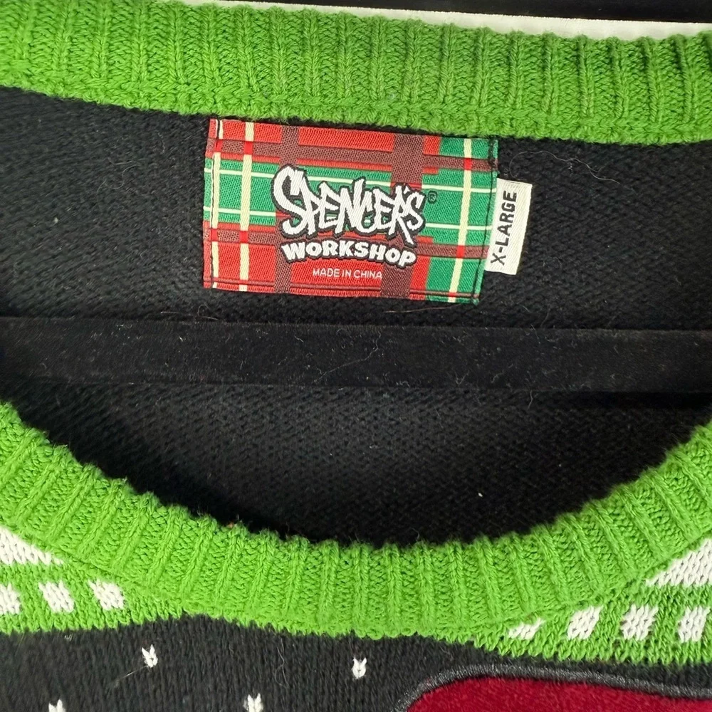 Spencer's men’s ugly talking Christmas sweater Rick & Morty Pickle Rick. Size XL - Picture 6 of 7